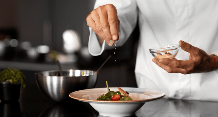 La Psicología de la Cocina: Cómo Rational Reduce el Estrés y Mejora el Ambiente de Trabajo